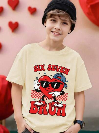 Camiseta de manga corta versátil, cómoda y de moda para niños preadolescentes con estampado de corazón y estrella "67" a cuadros, adecuada para salidas, el Día de San Valentín, primavera/verano