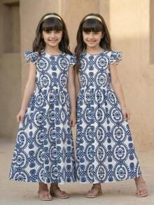 SHEIN Tween Girl Woven Blue & White Print Round Neck Ruffle Sleeve Cinched Waist Mid-Length Dress, Suitable For Travel, Vacation, Countryside Style, Casual, Boho, Matching Sister & Daughter, Blue Dress - Blue and White - View 5