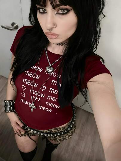SHEIN Camiseta de manga corta con letras de estilo retro punk, top de estilo gótico Y2K, top de estilo hip-hop callejero, moda de mujer de los 90