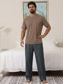 DAZY Conjunto de pijama de camiseta de manga corta y pantalones de varios colores para hombre, primavera/verano - Multicolor - Ver 3