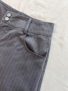 Resyla New Women Straight Loose Slimming Plaid Shorts - Grey - View 6