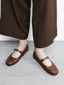CUCCOO BIZCHIC 女士休闲通勤平底纯色鞋 - 咖啡棕 - 查看 4