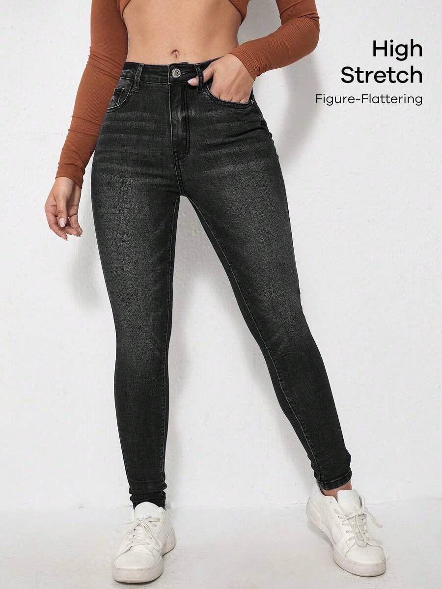 SHEIN EZwear Quần jeans nữ dáng ôm, cạp chun, túi xéo, kiểu dáng thường ngày, đã qua xử lý giặt, có túi chéo. - màu đen - Xem 1