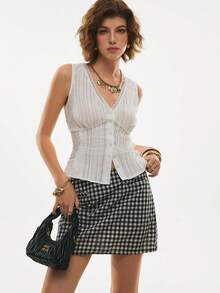 Poéselle 女士纯棉格纹高腰迷你裙，饰有仿口袋细节——复古格纹裹身造型，打造夏季街头风尚。格纹迷你裙、格纹短裙、方格裙、Y2K迷你裙、野餐格纹时尚、高腰短裙、田园风短裙、夏季街头休闲通勤格纹裙 - 黑與白 - 查看 7