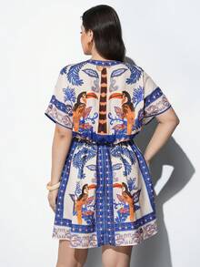 Maija 大码女式棕榈树印花前系带蝙蝠袖性感时尚连衣裙 - 卡其色 - 查看 2