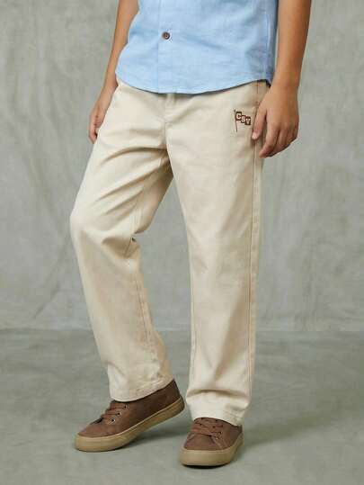 Casuvi Kids Pantaloni casual dritti color cachi per ragazzi adolescenti, tessuto confortevole, tasca sinistra con piccola stampa a bandiera, design classico e alla moda, adatti per la scuola e gli spostamenti