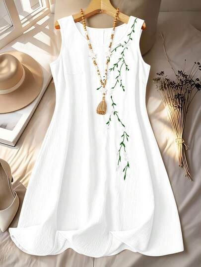 Đầm không tay thêu họa tiết dành cho nữ cỡ lớn, thích hợp mặc đi nghỉ mát.