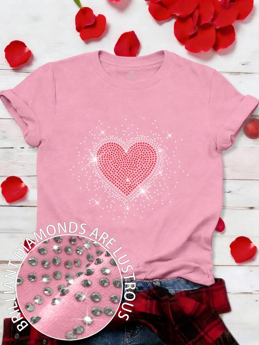EMERY ROSE Áo thun ngắn tay cổ tròn đính đá hình trái tim dành cho nữ cỡ lớn, thích hợp cho ngày Valentine. - Hồng - Xem 1