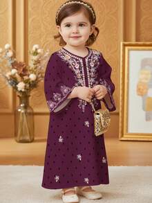 SHEIN Purple Floral Kids Jalabiya, Elegant Vintage Floral Embroidered, Baby Girl Casual Minimalist Traditional Long Sleeve Arabic Dress Suitable For Spring/Summer, Elegant Modest Long Sleeve Dress, Prayer Abaya, Easy Comfort, Casual Wear, Vacay Vibes, Modest Kaftan, Kids Jalabiya, Baby Girl Jalabiya - White - View 5