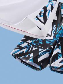 SHEIN Bộ 2 món đồ bơi trẻ em/bé trai tuổi teen, kiểu dáng thường ngày, đa năng, cổ tròn, tay ngắn, in họa tiết, gồm áo và quần bơi. - Nhiều màu - Xem 6