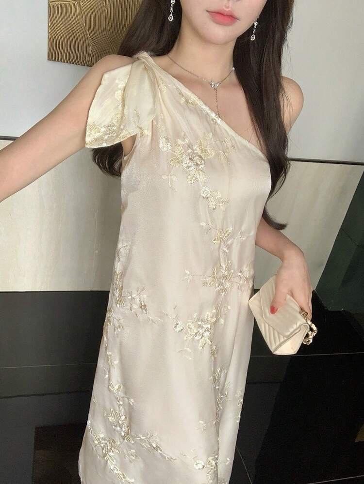 Women's Floral Embroidered Elegant Midi Dress Sundress