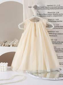 SHEIN Une robe bébé fille élégante en maille tissée de couleur unie, col rond, sans manches. Convient pour les mariages, les anniversaires, les rassemblements, les fêtes, les sorties et autres occasions. Robe d'été élégante - Kaki - Voir 5