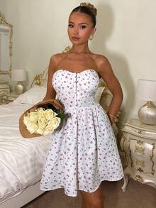 SHEIN Spring & Summer Essential , Women's Strapless Floral Dress , Seductive Style With Waist-Cinched Flared Mini Skirt - Multicolor - View 1