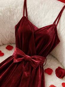 Franclia 女士优雅丝绒束腰蝴蝶结网纱甜心领吊带连衣裙，适合情人节、约会、派对等场合