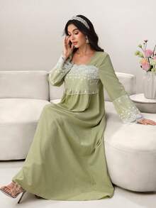 Yasmyna 优雅的牛油果绿女式连衣裙，蕾丝边饰，喇叭裙摆，长袖