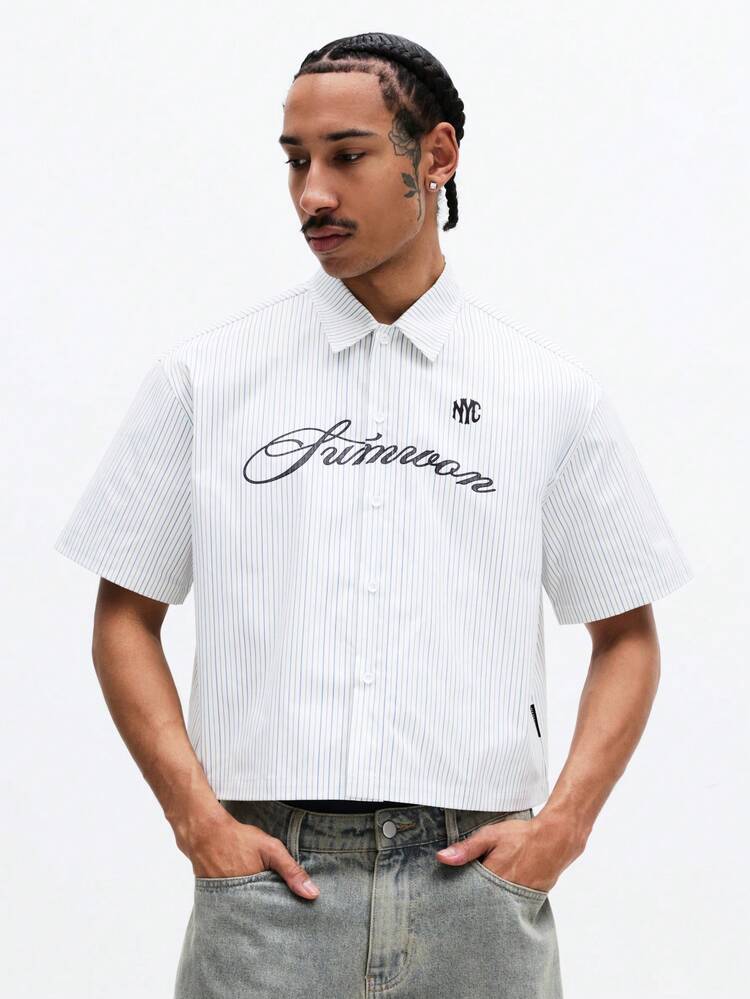 Chemise rayée à col avec texte brodé