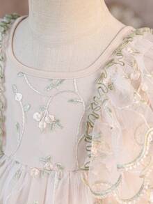 SHEIN Vestido elegante y lindo con volantes de tul bordado floral para niña bebé - Multicolor - Ver 4