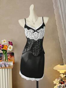 Femesol 2件装女士黑色细肩带蕾丝拼接束腰吊带背心，带蝴蝶结装饰 - 黑與白 - 查看 4