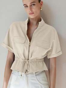 Aveloria Modichic قميص قصير عملي عصري، مع جيبين متناظرين على الصدر، تصميم خصر مشدود، إجمالاً نظيف وعملي - بيج - مشاهدة 4