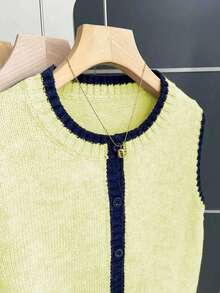 Franclia Colete de Tricô Feminino Retrô Francês de Gola Redonda Solta, Sem Mangas, com Acabamento Contrastante em Cáqui, Adequado para Looks Femininos de Outono/Inverno - Luz amarela - Visão 5