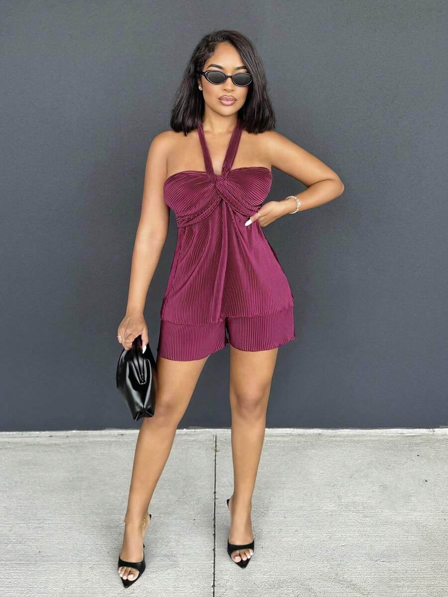 Alexandranx 吊带褶皱吊带背心和短裤套装，朴素、简约、时尚的日常休闲装 - 酒紅色 - 查看 1