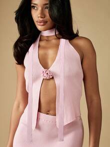 MISSGUIDED Ribbed Knit Halterneck Scarf Top With Rose Details And Cutout Design For Spring Summer Fashion - Pink - View 4
