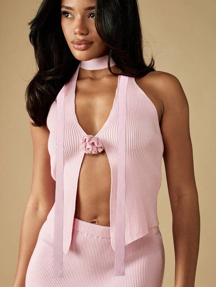 MISSGUIDED 봄 여름 패션을 위한 로즈 디테일과 컷아웃 디자인의 골지 니트 홀터넥 스카프 탑