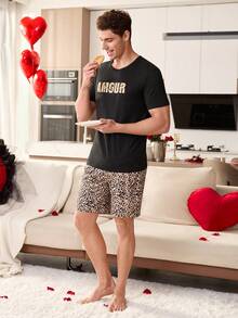 CoupledUp Bộ đồ ngủ nam tay ngắn, quần short, họa tiết da báo, chữ cái, kiểu dáng thường ngày. - Nhiều màu - Xem 4