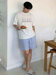 DAZY Bộ đồ ngủ mùa hè dành cho nam, gồm áo thun trắng in chữ và quần short kẻ sọc. - Nhiều màu - Xem 5