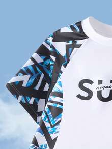 SHEIN Bộ 2 món đồ bơi trẻ em/bé trai tuổi teen, kiểu dáng thường ngày, đa năng, cổ tròn, tay ngắn, in họa tiết, gồm áo và quần bơi. - Nhiều màu - Xem 3