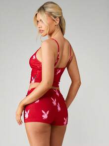 Missguided x Playboy Conjunto de dos piezas con estampado de conejo, top corto tipo camiseta con shorts a la cintura a juego, conjunto casual de verano coordinado para el Día de San Valentín - Rojo - Ver 2