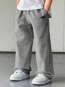 SHEIN 男童休闲街头风条纹梭织长裤，带口袋，直筒裤型，轻便舒适，适合外出、度假、摄影、上学、运动、聚会等多种场合，春夏皆宜。 - 黑色 - 查看 5