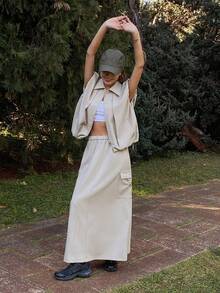 Livesso 女士休闲宽松外套，翻领设计，腰部抽绳，配有大口袋，搭配直筒半身裙，两件套，适合春夏穿着。 - 卡其色 - 查看 5