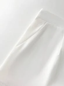 GlowEve CURVE 大码女式休闲百搭荷叶边短裤 - 白色 - 查看 6