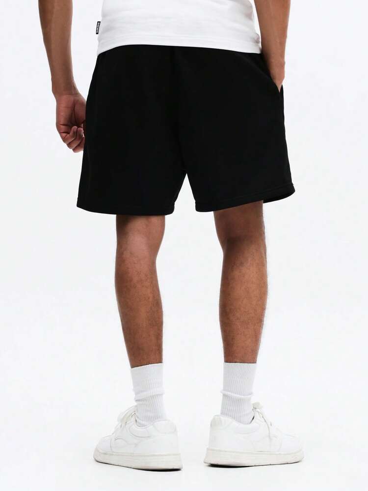 Short ample à imprimé chiffres
