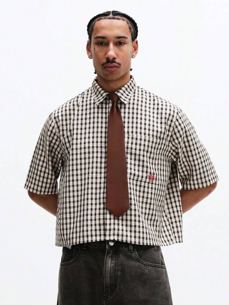 Camisa xadrez de manga curta com gravata