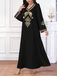 Al Najma Women's Elegant Arabic Style V-Neck Long Sleeve Dress, Black With Golden Lotus Embroidery-Like Print, Suitable For Spring/Summer - Multicolor - View 3