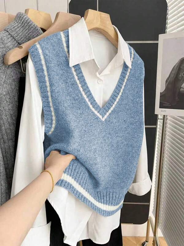 Franclia French Retro Loose V-Neck Sleeveless Knitted Contrast Trim Gray Women Sweater Vest, Suitable For Autumn/Winter
