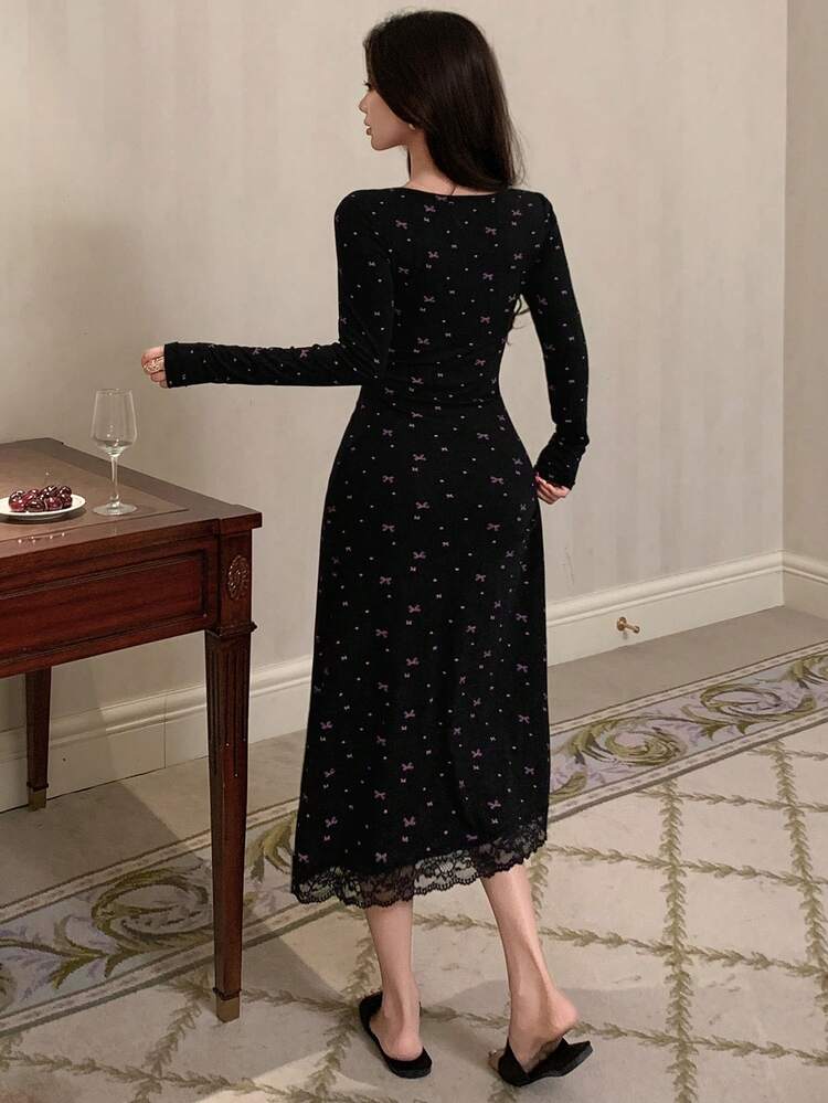 Women's Long Nightgown With Bow Pattern, Colorblock Lace Patchwork, Waist Cinched, Autumn/Winter