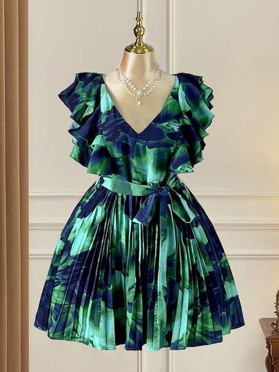 Rometta Plus Size Women's V-Neck Ruffle Waist Pleated A-Line Floral Print Vacation Elegant Romantic Dress, Suitable For Summer