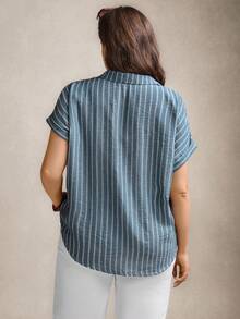 Zelara 大码女式休闲舒适格纹撞色衬衫，百搭乡村音乐会、毕业典礼、夏季早午餐、母亲节、教堂等场合均有穿着。 - 藍色 - 查看 7