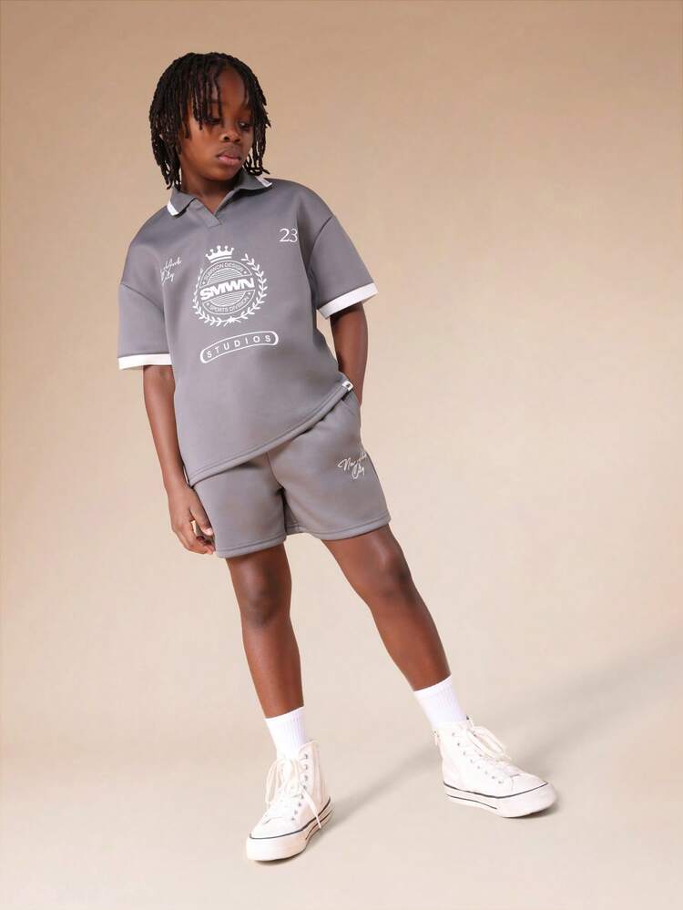 Oversized Polo- und Shorts-Set mit Kronenlogo