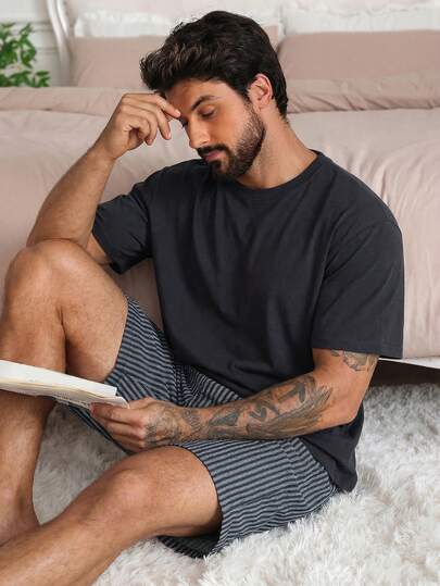 DAZY Men's Summer Short Sleeve T-Shirt And Striped Shorts Pajama Set