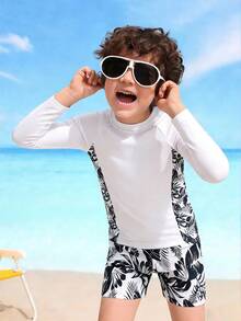 SHEIN 2pcs Tween Boy Casual Vacation Pattern Long Sleeve Swimsuit And Swim Trunks Set - Multicolor - View 8