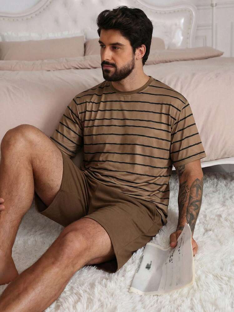 Summer Striped T-Shirt Matched With Multi-Color Men's Pajama Set