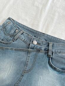 Elamini Women's Asymmetric Hem Pocket Casual Denim Skorts - Light Wash - View 4
