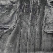 Bộ đồ ngủ liền thân bằng vải flannel dài cổ ve áo dành cho nữ, lót giữ nhiệt, mềm mại và sang trọng, thời trang và thanh lịch, phù hợp cho mùa thu và mùa đông. - màu đen - Xem 4
