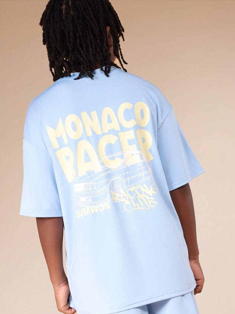 Ensemble t-shirt et short bleu clair à motif