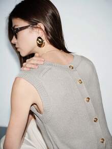Lumivelle Deep V-Neck Sleeveless Sweater With Buttons On The Back, Spring/Summer - Grey - View 7