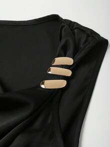 GlowEve CURVE 大码女式纯色亮面无袖连衣裙，收腰设计，金属扣装饰，时尚优雅，适合工作、购物、日常穿着，春夏皆宜。 - 黑色 - 查看 5